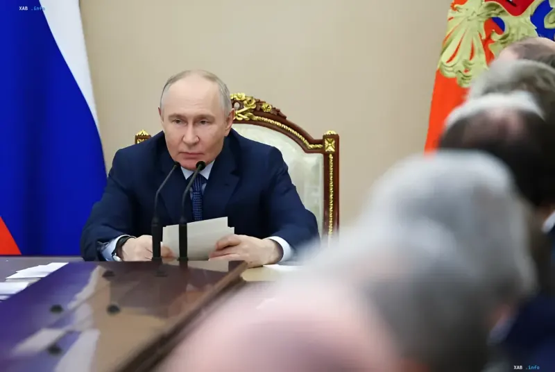 Vladimir Putin at a meeting in the Kremlin: pressure from 'hawks' and escalation of Russia's strategy