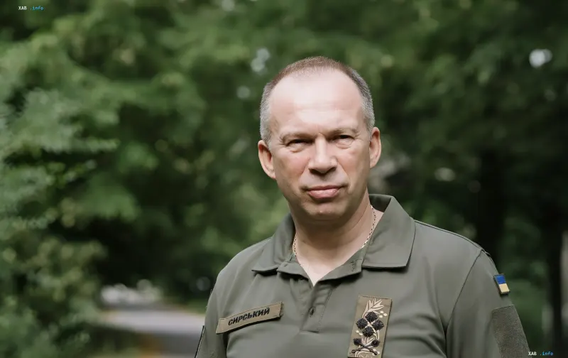 General Alexander Syrsky in military uniform against a green backdrop, discussing Russia's plans for attacks on Chernihiv