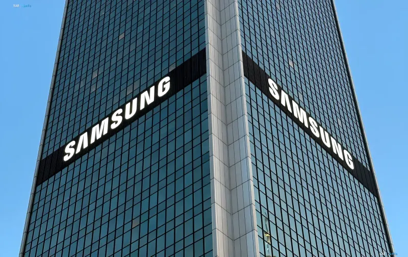 Samsung headquarters building with logo on facade, symbolizing innovation ahead of Galaxy Fold 8 and Ultra launch in London