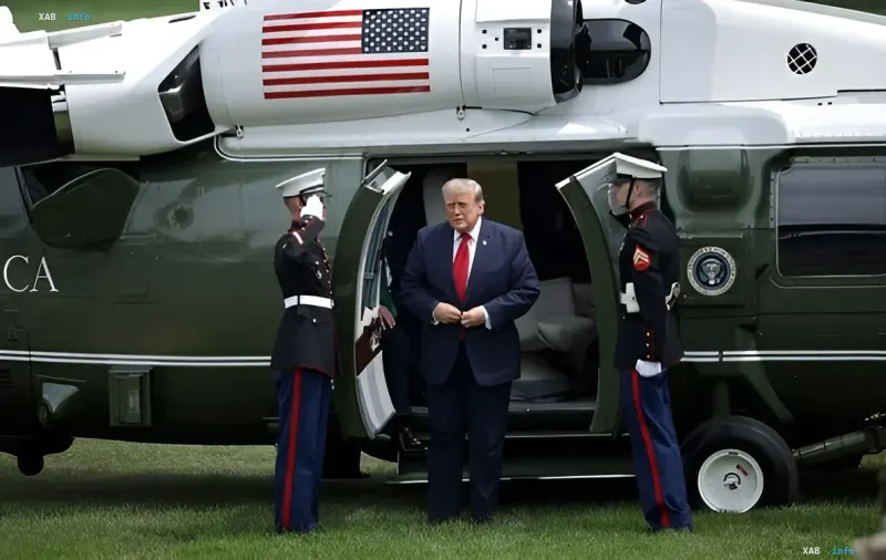 Donald Trump verlässt Marine One im Zusammenhang mit Diskussionen über eine mögliche Besetzung iranischer Inseln