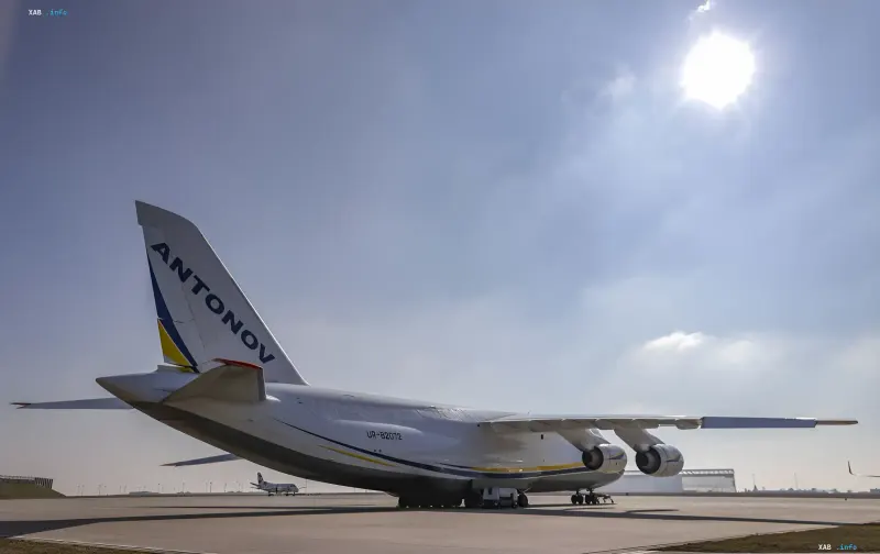 Самолет Ан-225 Мрия на аэродроме в Германии, где произошел инцидент с дроном со взрывчаткой