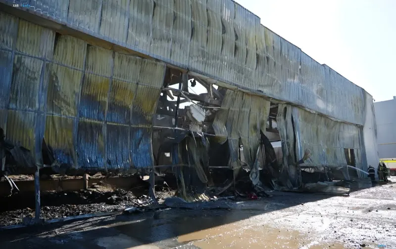 Zerstörte Kromberg & Schubert Fabrik in Schytomyr nach Angriff russischer Streitkräfte