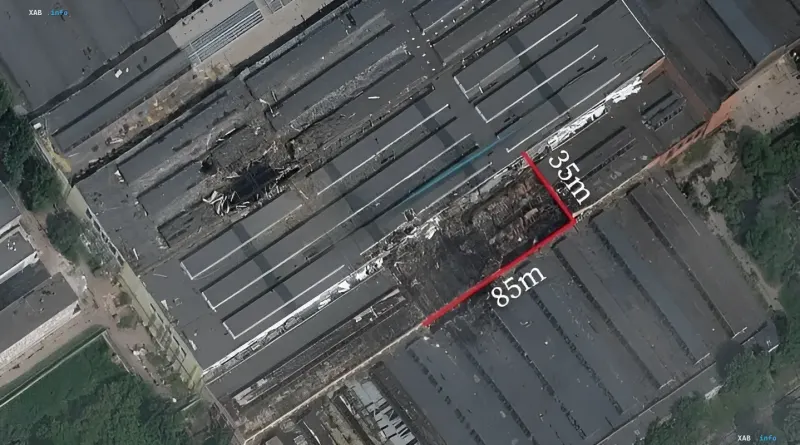 Luftaufnahme des beschädigten Werks Progres in Samara mit markierter Zerstörungszone von 85x35 Metern
