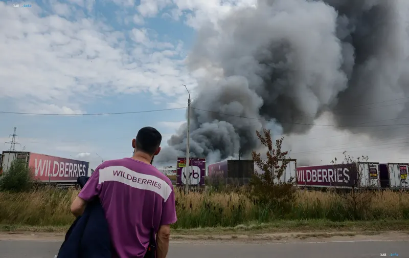 Thick black smoke rises over Wildberries warehouses in Kotovsk following a Ukrainian strike