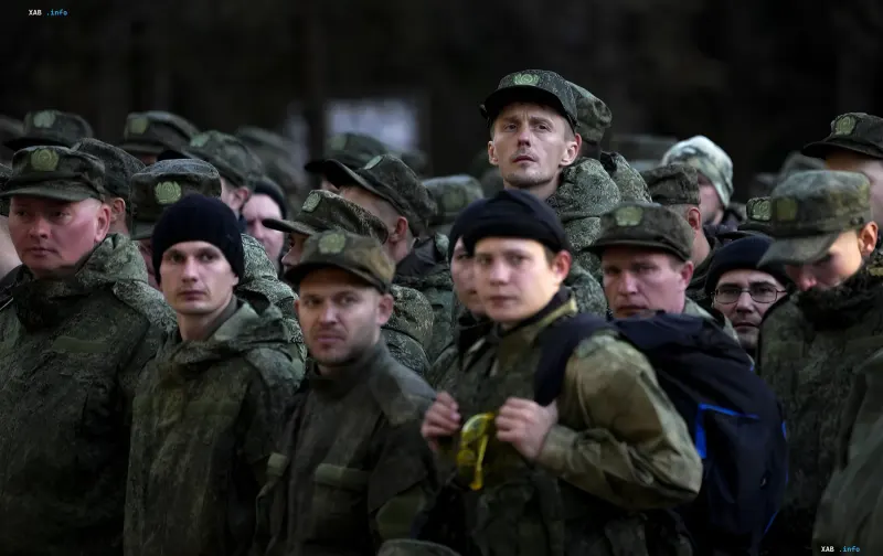 Ряди вербувальників та кандидатів у контрактники РФ: масова реклама контракту з обіцянкою прийняти навіть з ВІЛ і категорією Д
