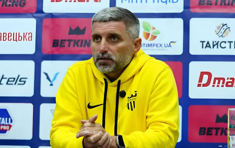 Сергей Шищенко дает интервью после матча Буковины