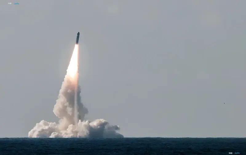 Start einer M51-Ballistikrakete von einem französischen Atom-U-Boot