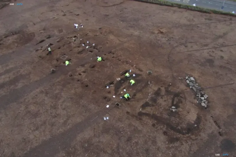 Submerged ancient Bronze Age settlement exposed by drought in Great Britain