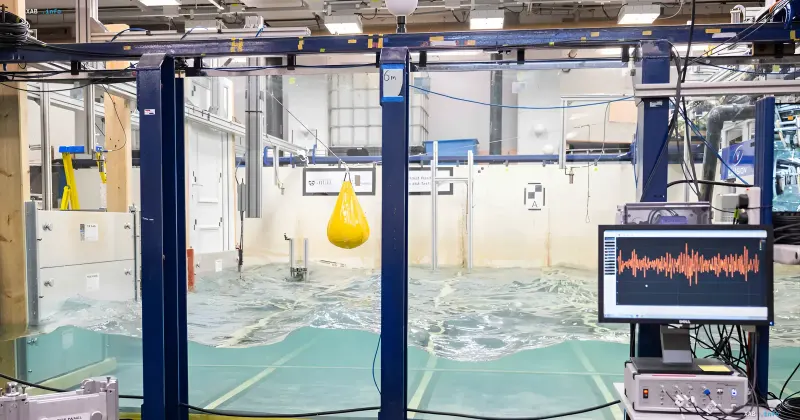 University laboratory testing facility for flood door protection with a data monitor