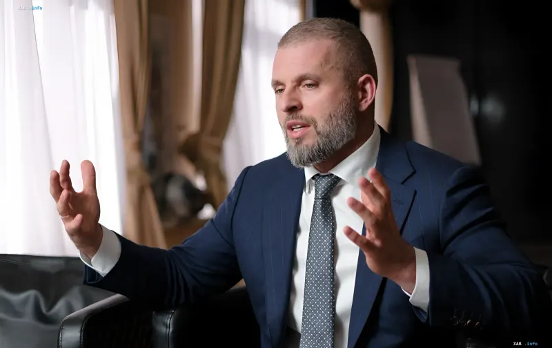 Minister of Youth and Sports of Ukraine Matvii Bednyi speaking at a press conference