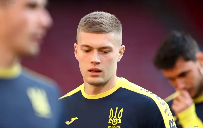 Ukrainian forward Artem Dovbyk training in the Ukraine national team kit with the crest on his chest
