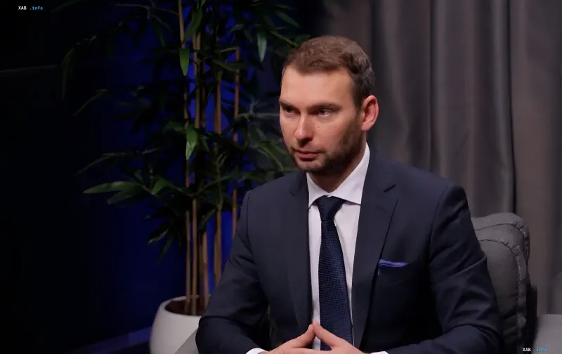 Український народний депутат та фінансовий експерт Ярослав Железняк у студії під час інтерв'ю