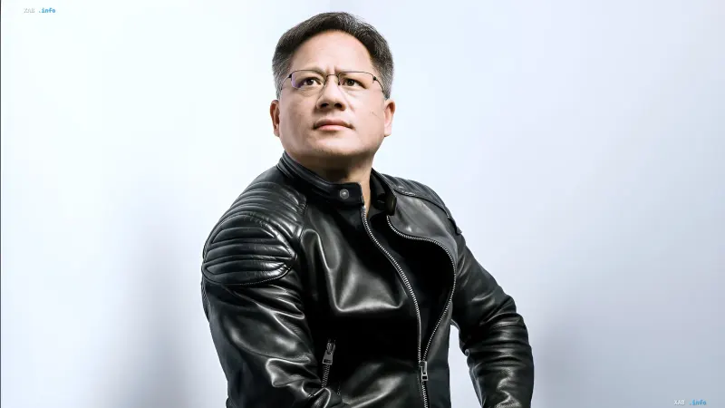 Nvidia-CEO Jensen Huang in seiner charakteristischen Lederjacke vor hellen Hintergrund