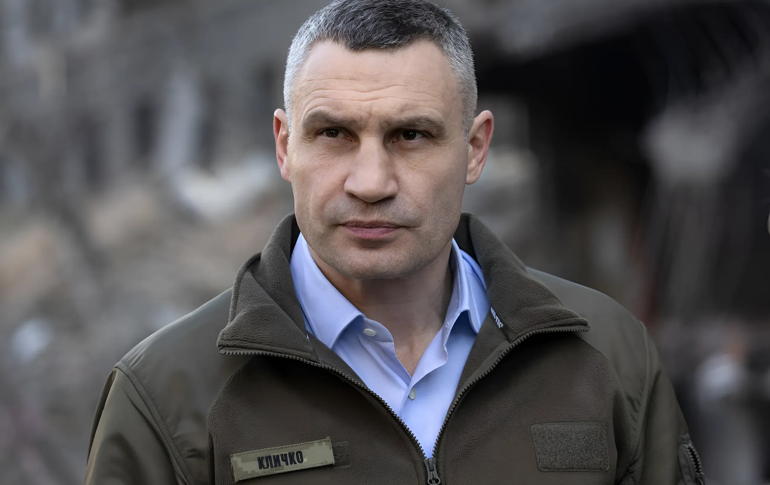 Віталій Кличко, мер Києва, коментує ракетну атаку та пообіцяв допомогу постраждалим