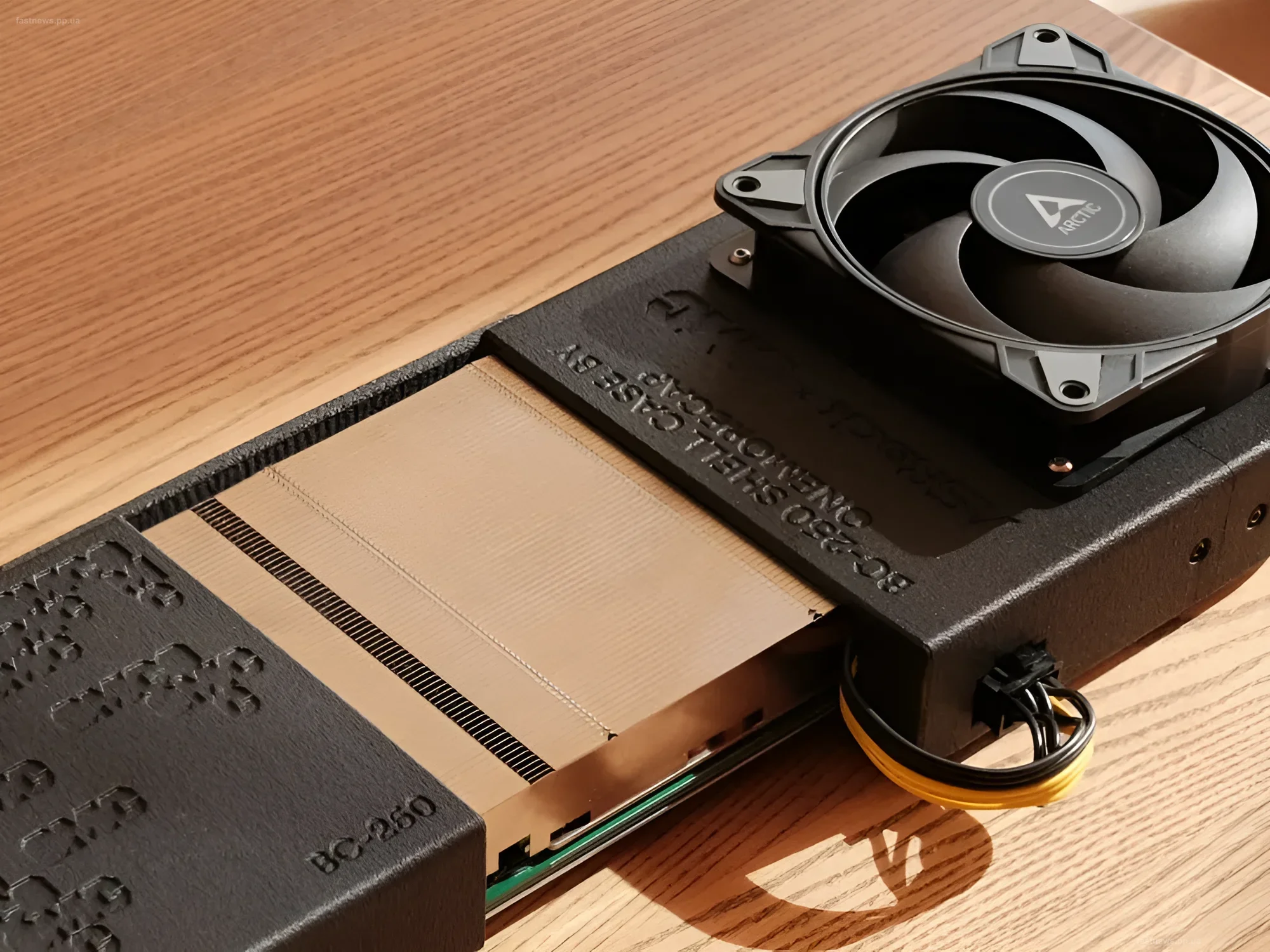 Grafikkarte ASRock BC-250 mit freigeschalteten Kernen und installiertem Arctic-Kühler