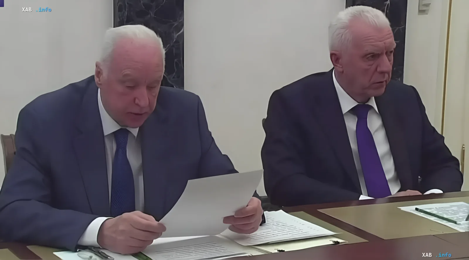 Бастрыкин называет имена украинских командиров БПЛА, заочно арестованных в РФ Александр Бастрыкин и его заместитель на заседании, обсуждающие документы о заочном аресте украинских командиров БПЛА и участии стран НАТО