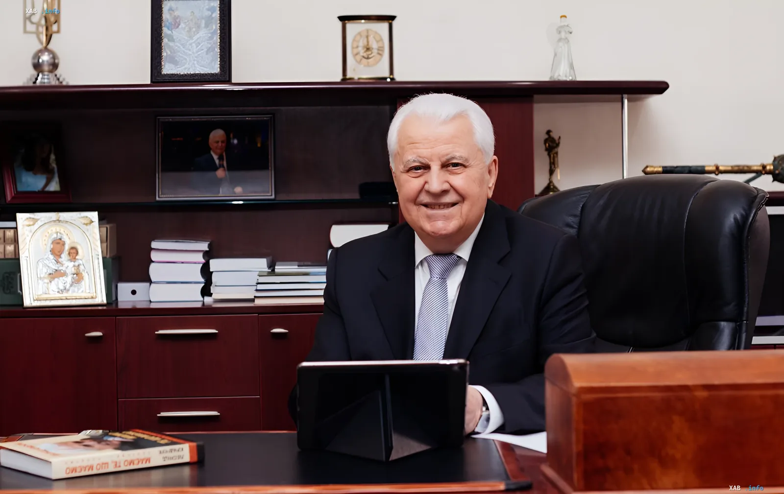 Viktor Yanukovych at his desk in an office, illustrating the topic of Ukraine's national pantheon formation without his inclusion
