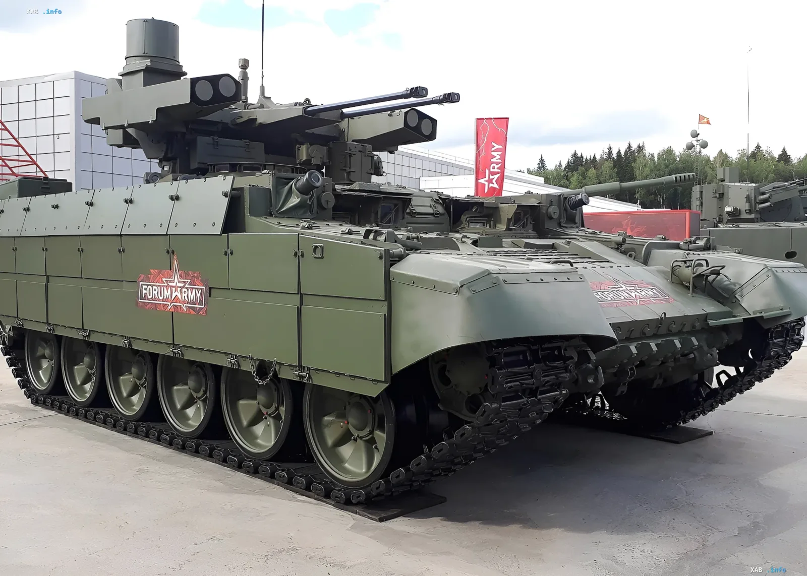 Modernisierte russische BMP-3M mit neuem Kampfmodul auf der Messe Army-2024