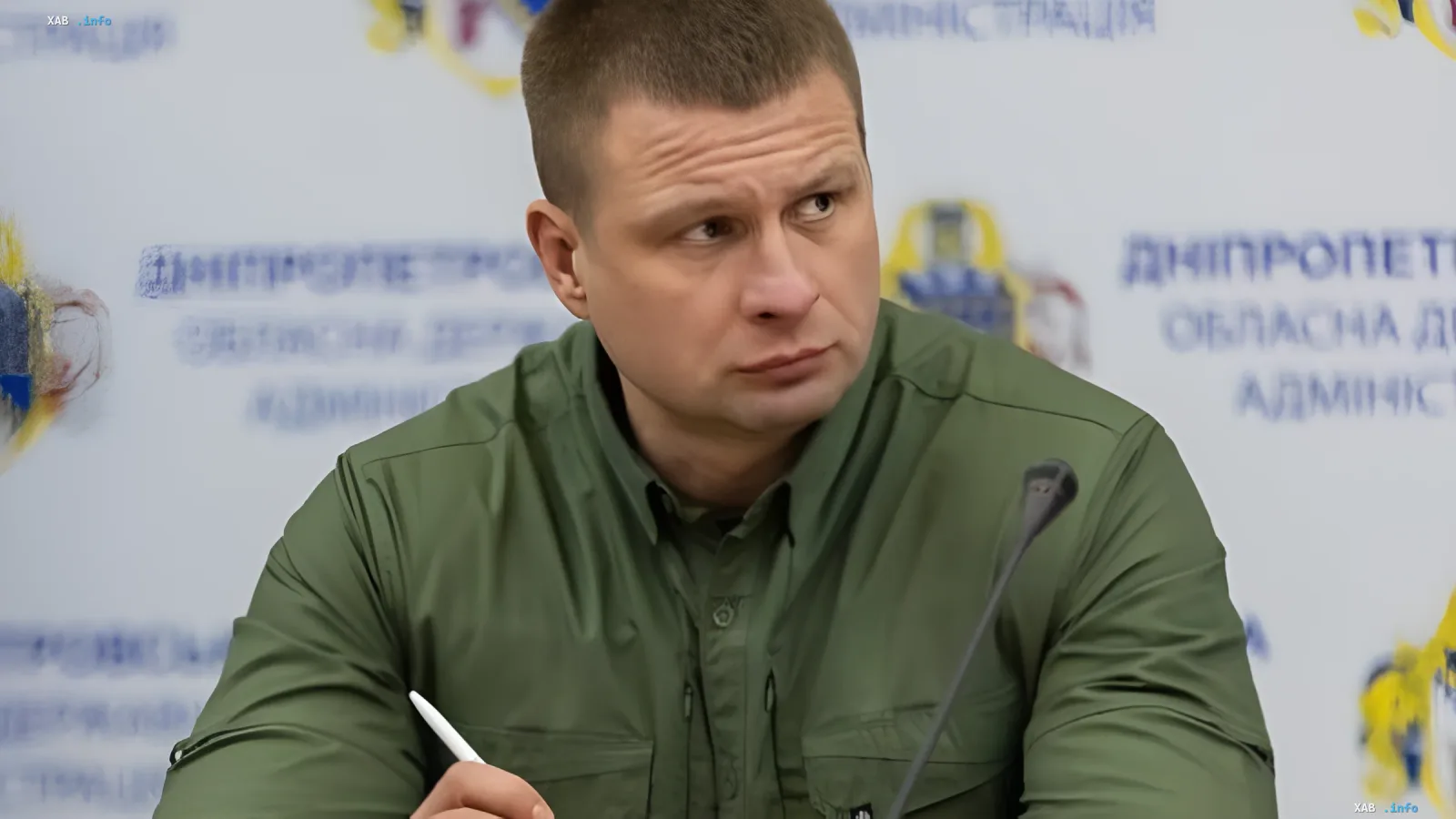 Глава Днепропетровской области Сергей Лещенко на брифинге обсуждает последствия 20 атак за сутки, включая гибель человека и разрушения