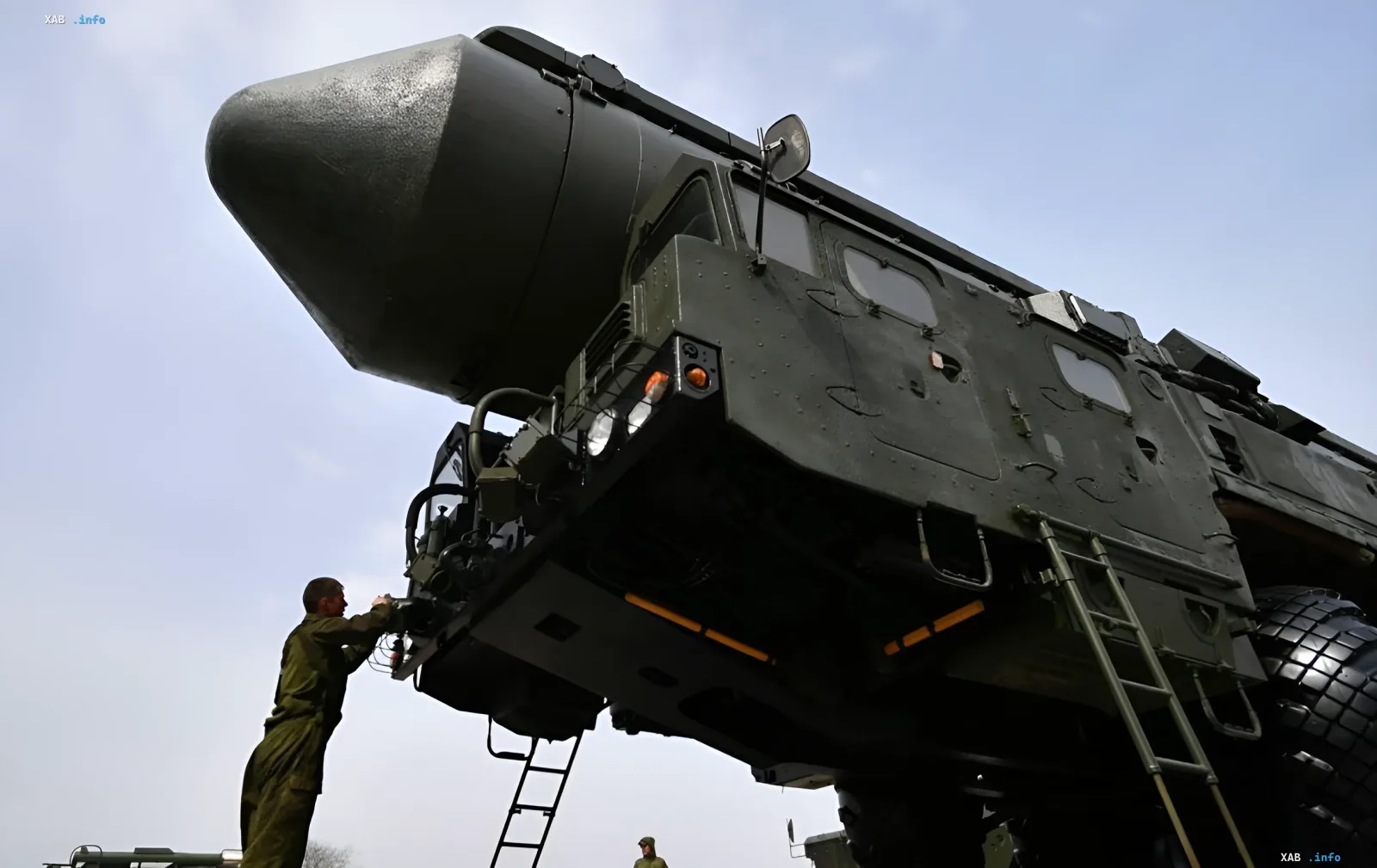 Russian ballistic missile 'Oreshnik' on launch vehicle: preparation for launch from Kapustin Yar test site