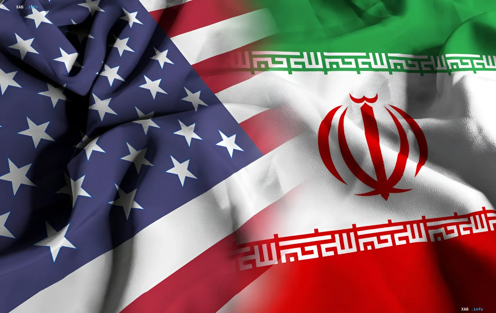 Flaggen der USA und des Iran, die einen historischen Durchbruch in Friedensverhandlungen mit Beteiligung Pakistans symbolisieren