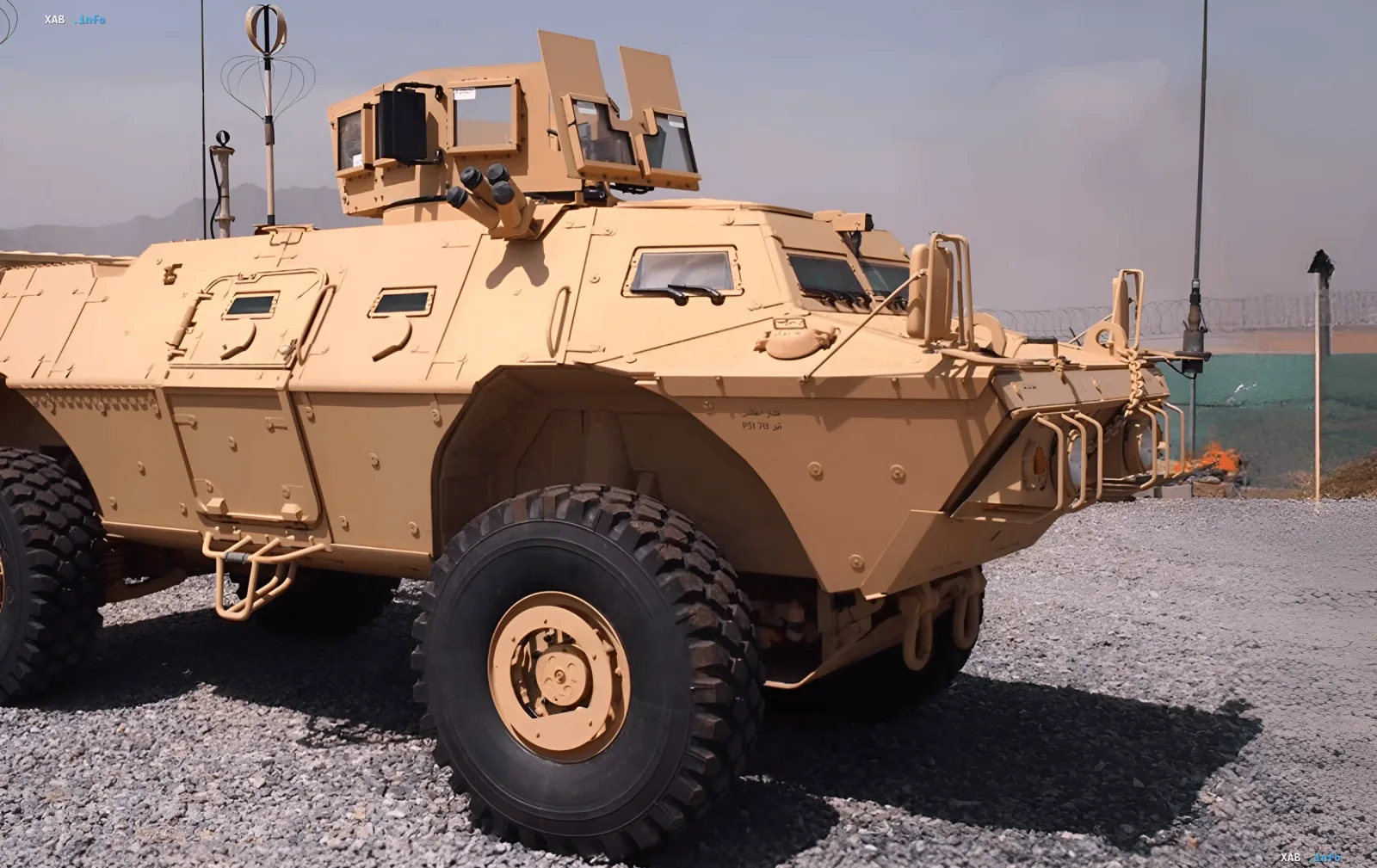 Бронированная разведывательная машина Textron MSFV в пустынной раскраске, готовая к отправке в Украину после возобновления производства