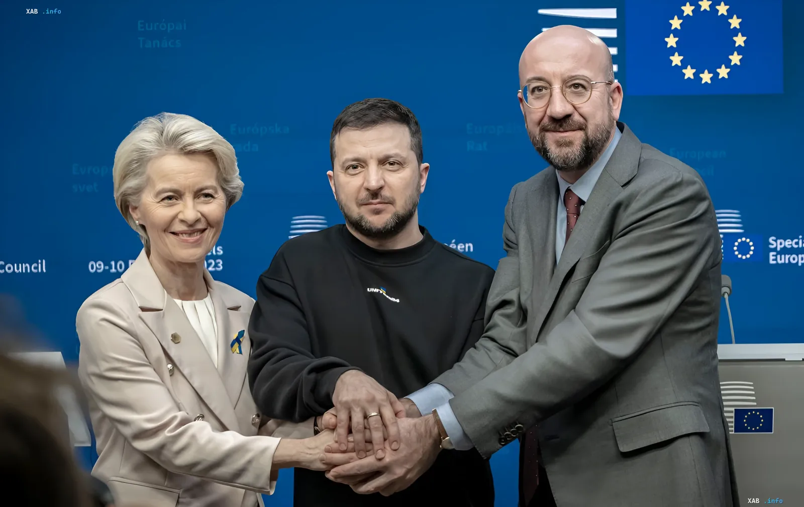 Европа поддерживает Украину и Молдову: фон Урсула, Зеленский и Гросу объединяют руки в знак начала переговоров по вступлению в ЕС