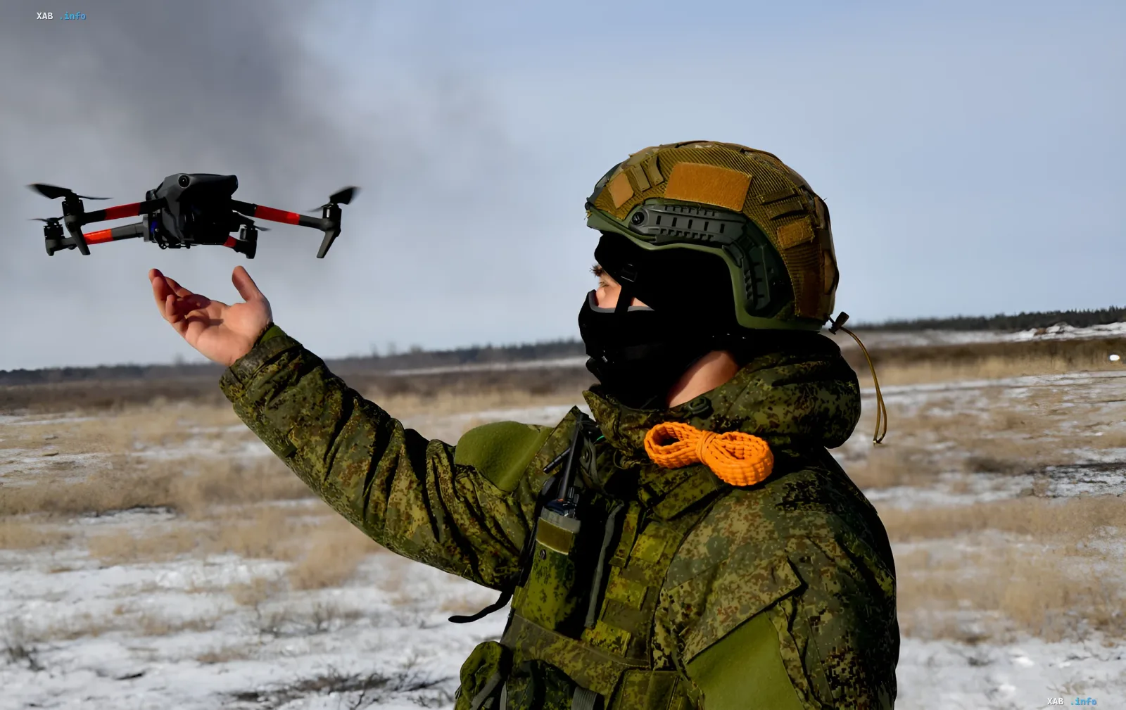 Российский боец запускает реактивный дрон на нестандартной частоте, устойчивый к глушилкам