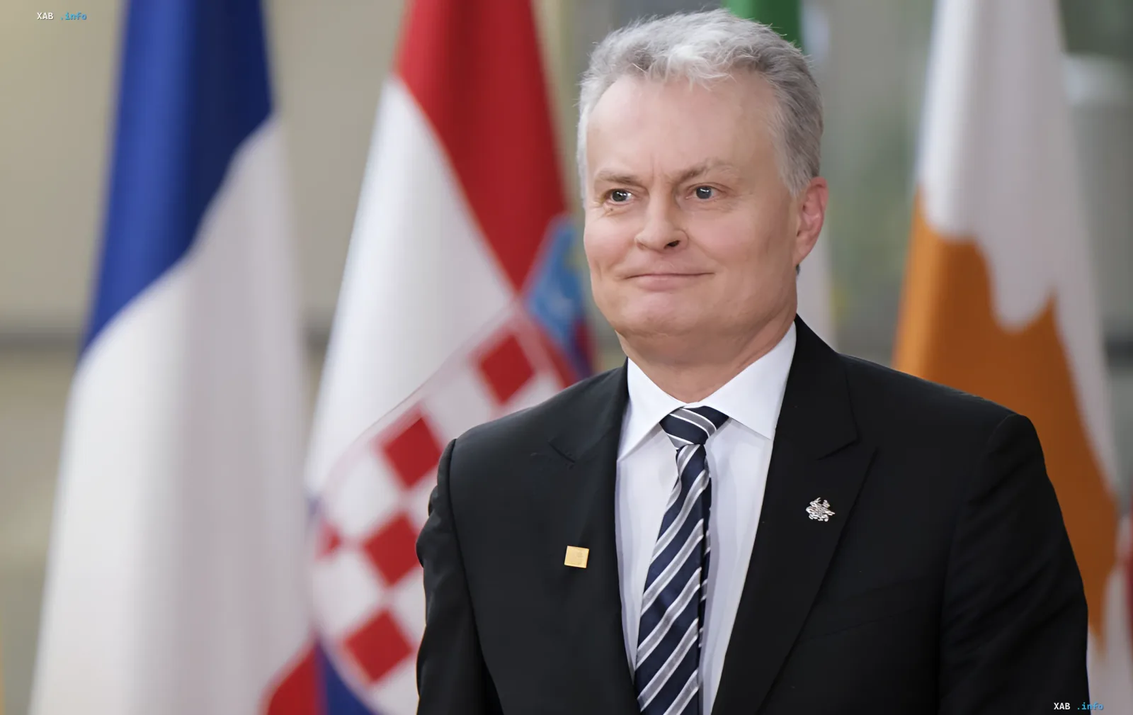 Lithuanian President Gitanas Nausėda in front of EU and Baltic flags, commenting on Kremlin’s refusal to negotiate