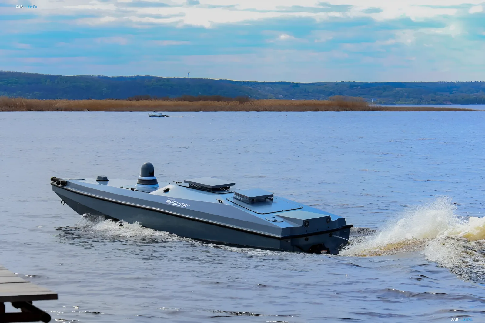 Magura V5 unbemanntes Boot auf Wasser, verwendet von den USA in Übungen in Asien