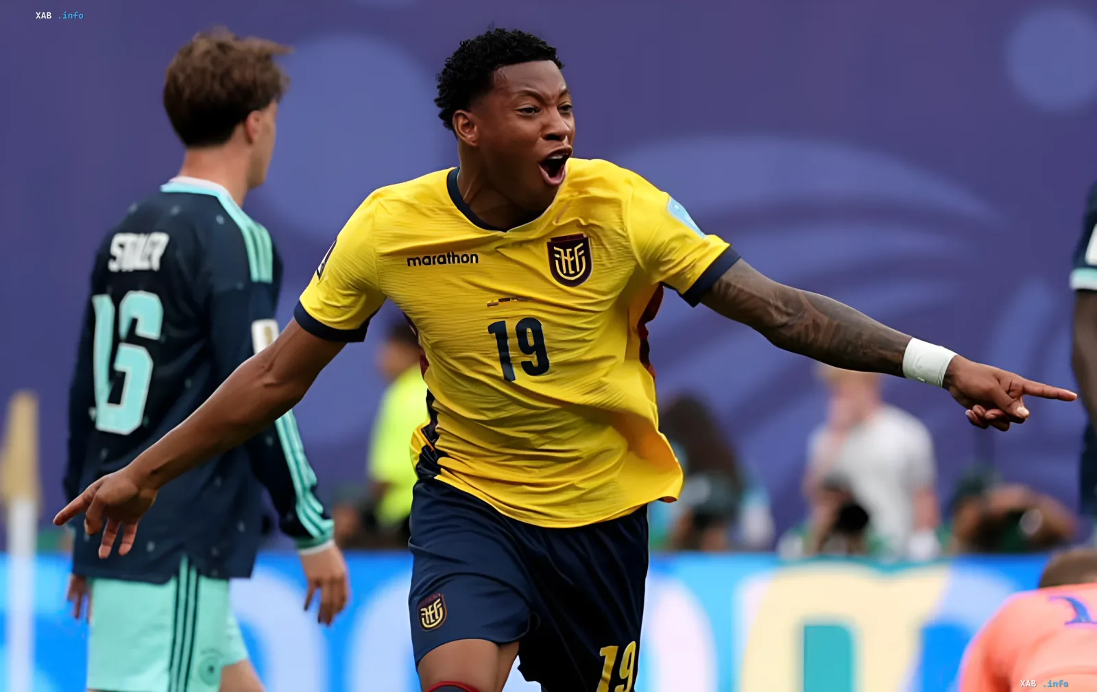 Ecuadorian footballer in yellow jersey celebrates a goal at WC-2026 — symbol of record-breaking scoring and group stage surprises
