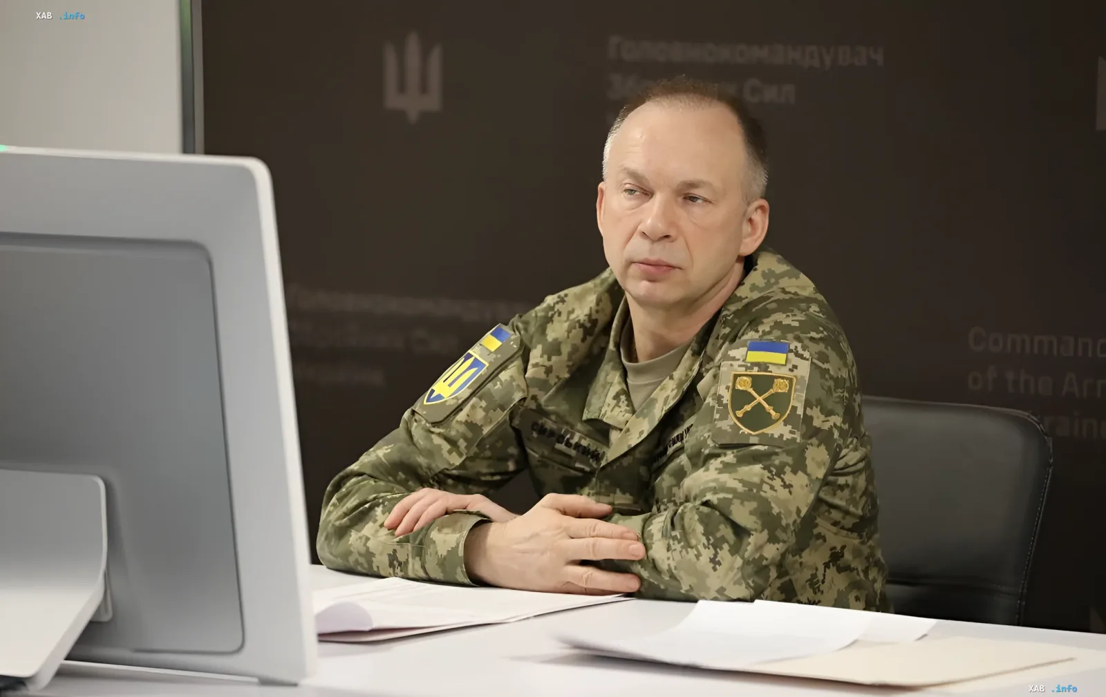 Ukrainian Army General Oleksandr Syrsky at his desk, discussing the scale of the threat and the response plan of the Armed Forces of Ukraine against 721,300 opponents and 33,000 drones.