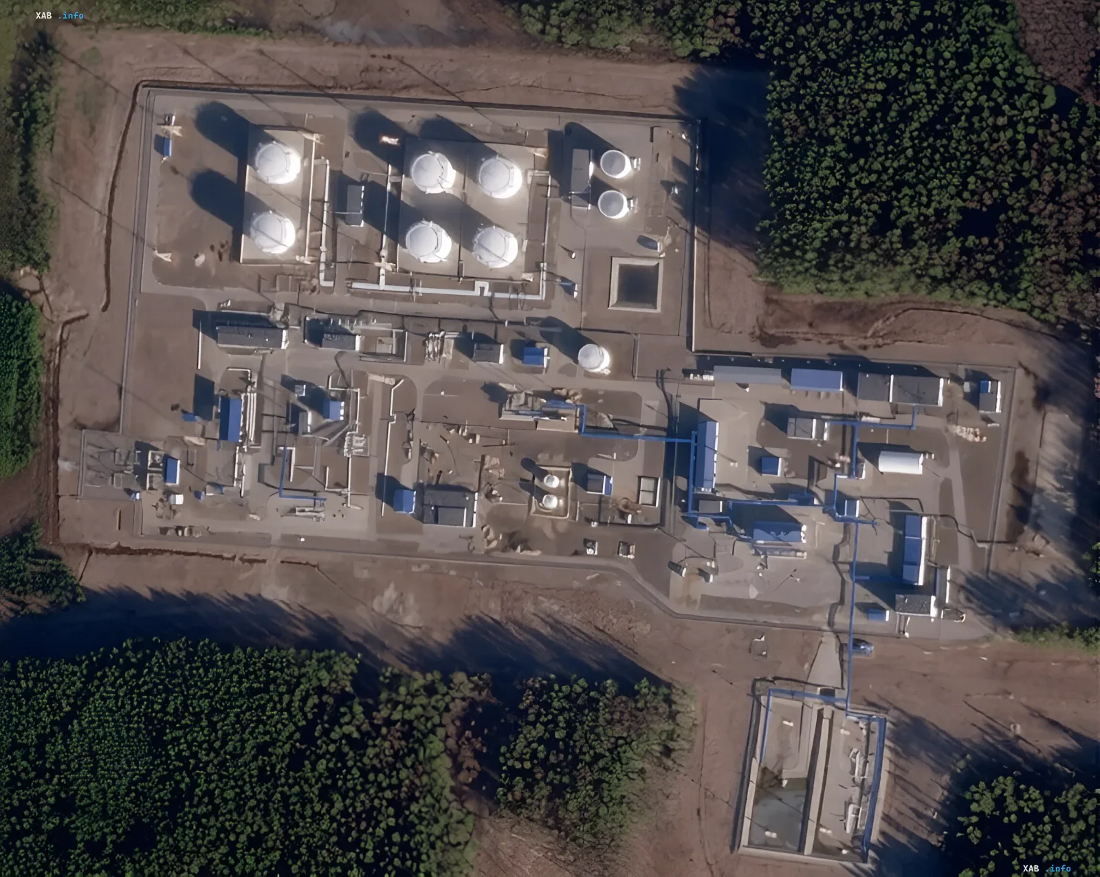 Спутниковое фото ЛПДС «Второво» после атаки БПЛА: вид на резервуары и инфраструктуру топливного терминала