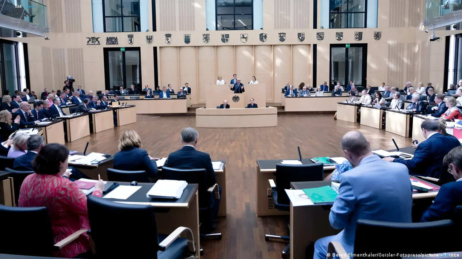 Sitzung des deutschen Bundesrates, in der das Verbot der Leugnung des Existenzrechts Israels diskutiert wird