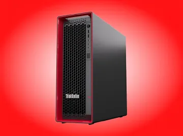 Робоча станція Lenovo ThinkStation P5 Gen 2 з підтримкою NVIDIA Blackwell, представлена на червоному фоні