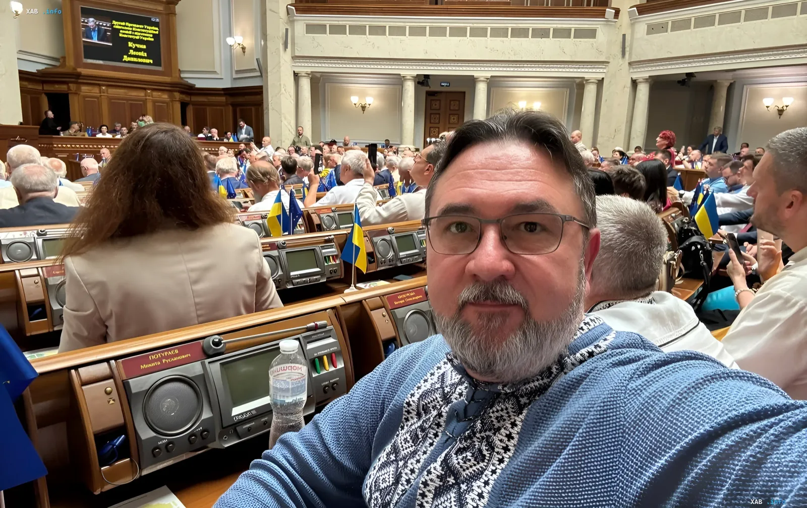 Nikita Poturaew bei einer Sitzung des ukrainischen Parlaments (Werchowna Rada), wo er seinen Rücktritt als Volksabgeordneter bekanntgab