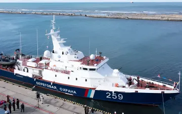 Корабель Прикордонної служби ФСБ Росії «Світляк» (бортовий номер 259) у порту Керчі — об'єкт удару ЗСУ по логістиці РФ