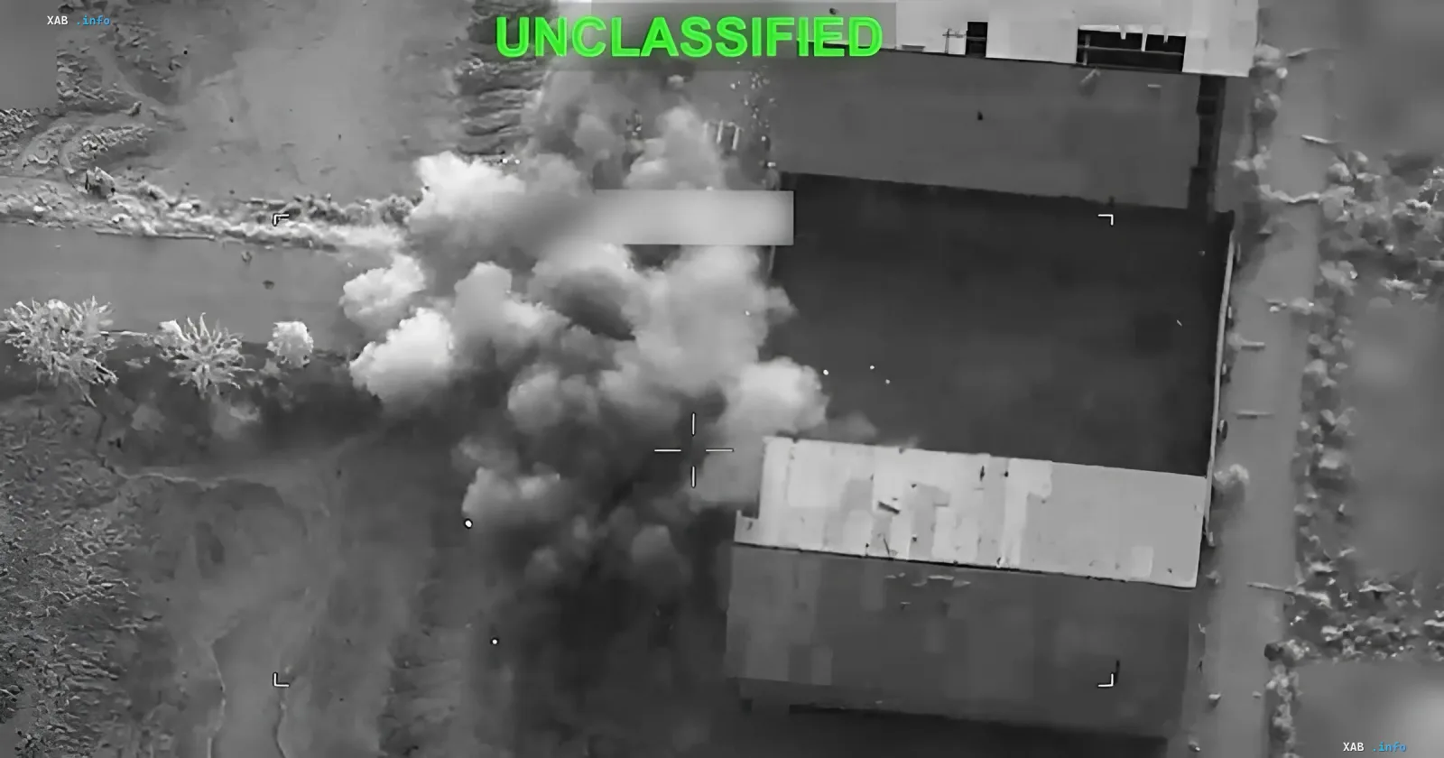 Thermisches Bild einer Explosion und Rauch über dem Hafen von Tschabahar im Iran nach einem US-Angriff