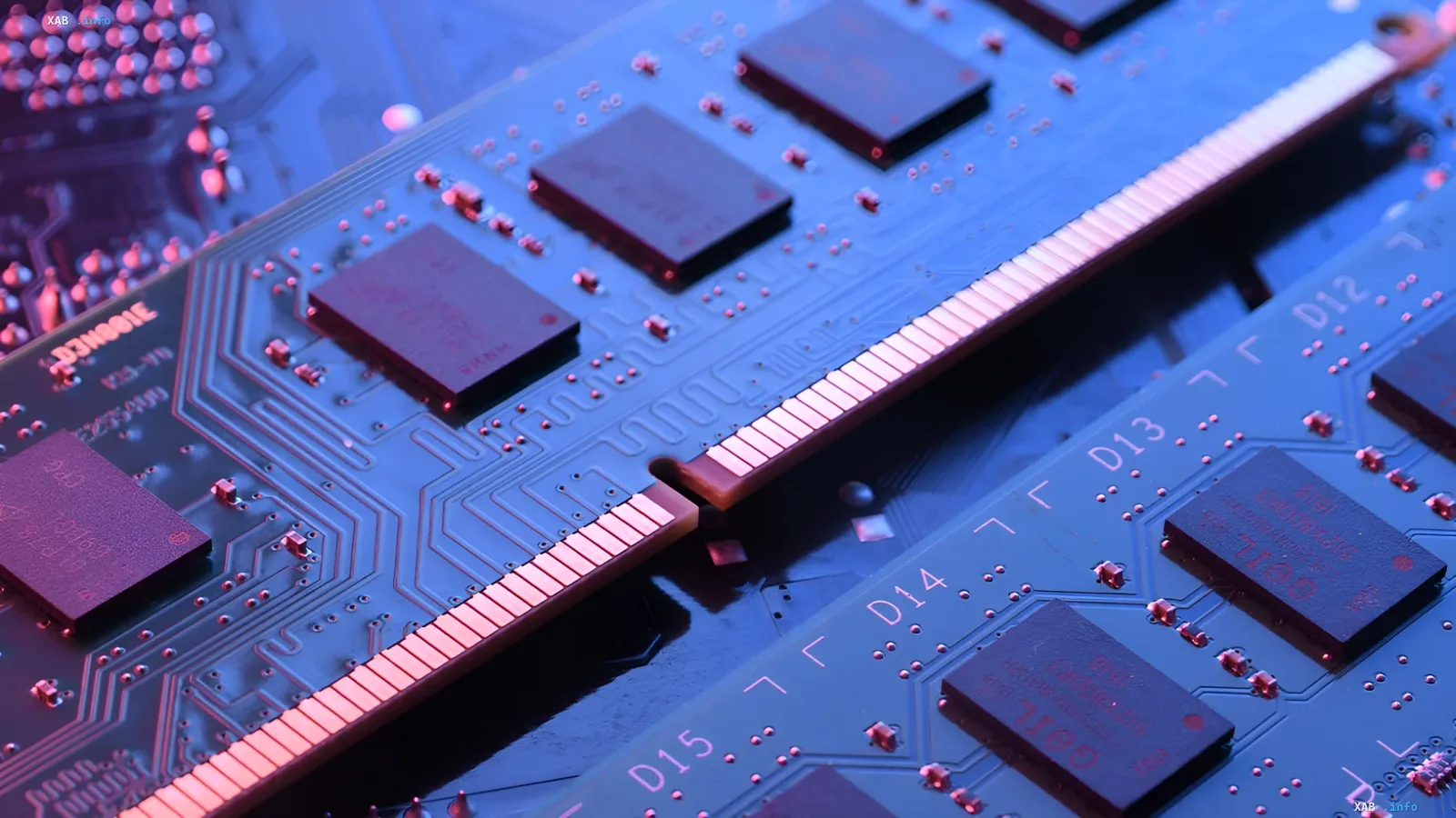 Модулі оперативної пам'яті DDR5 на друкованій платі, що ілюструють дефіцит і зростання цін на пам'ять через бум ШІ у 2026 році