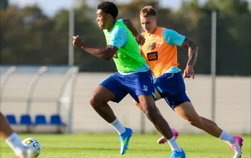 Dynamo players training before the match against PAOK, showing readiness to return to form