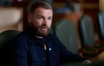 Andrij Kowaltschuk, Anführer der Bewegung 'Wolyn', diskutiert mit Selenskyj neue Regeln der Veteranenpolitik und die Situation in der Armee