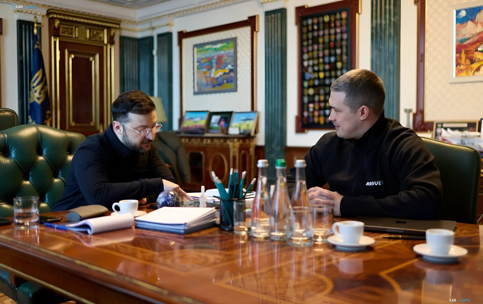 Treffen zwischen Wolodymyr Selenskyj und Mychajlo Fedorow im Büro: Diskussion über die Rolle des Verteidigungsministers und die Ablehnung der Vize-Premierminister-Position