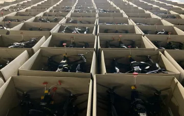 Massenproduktion von Kampfdrohnen in einer Halle: Italienische Mafia übernimmt Militärotechnologie