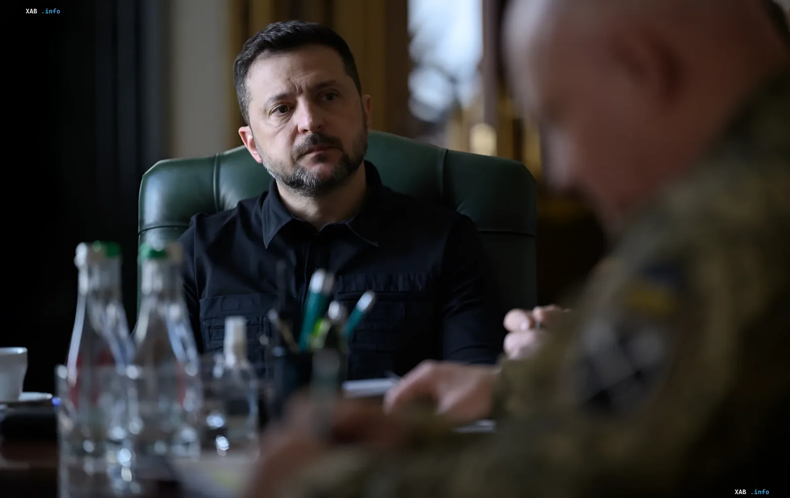 Президент України Володимир Зеленський під час зустрічі з генералами ЗСУ обговорює стратегію та системні зміни в Генштабі