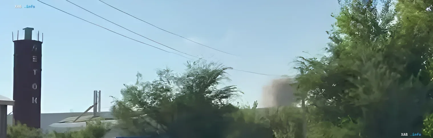 Explosion im Wildberries-Lager in der Region Saratow: Rauchsäule über industriellem Objekt