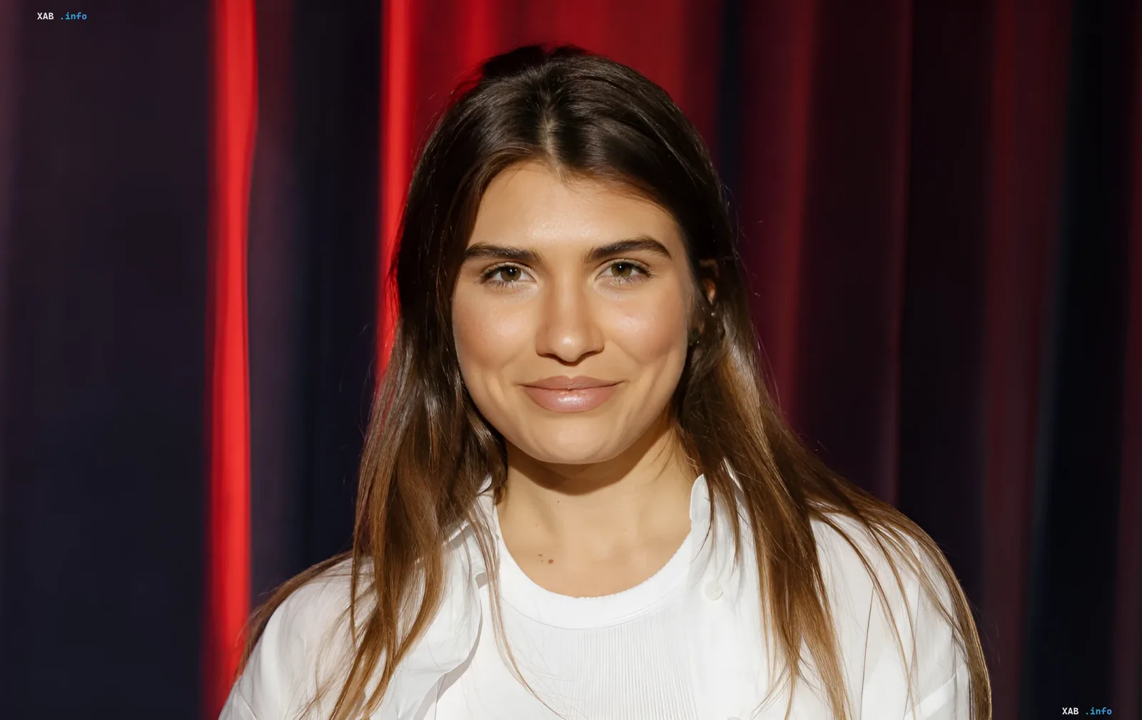 Єкатерина Олос на заході, обговорюючи відмову від гормонів та успіхи в стендапі після виходу з «Кварталу»
