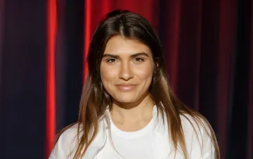 Єкатерина Олос на заході, обговорюючи відмову від гормонів та успіхи в стендапі після виходу з «Кварталу»