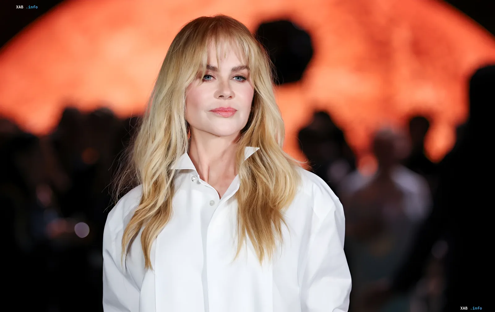Николь Кидман в белом кутюрном платье Fendi на премьере фильма «Львица» в Нью-Йорке