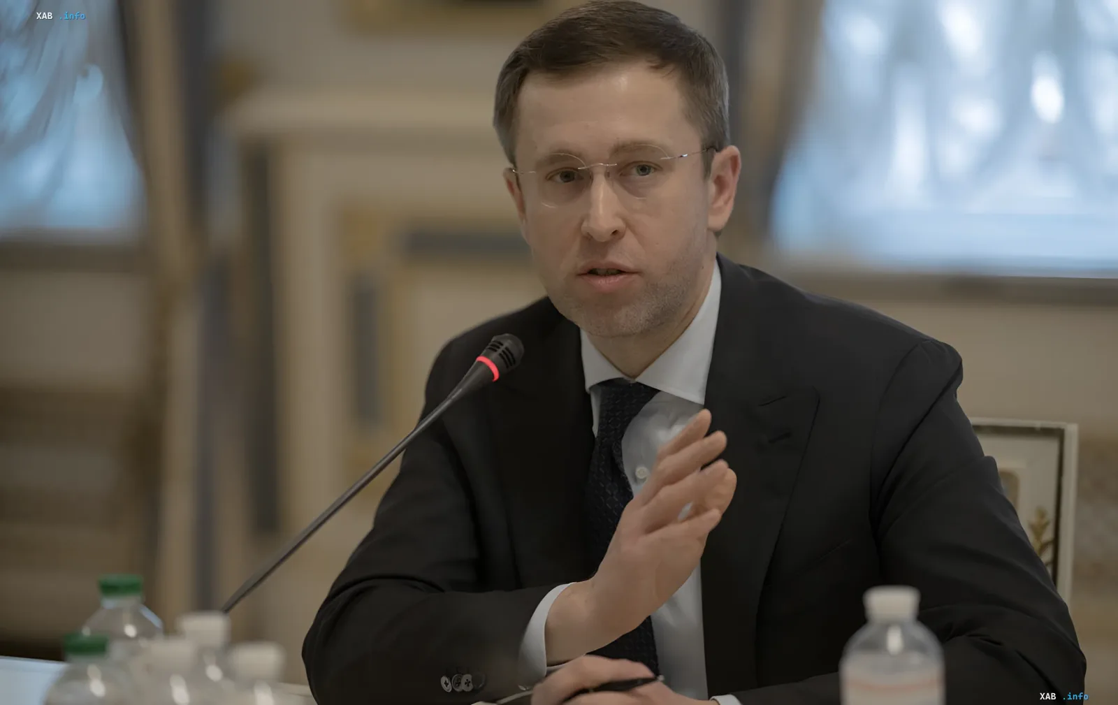 Дмитрий Корецкий на пресс-конференции обсуждает масштаб энергетического дефицита и план действий перед зимой