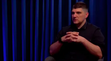 Ukrainischer Kriegsgefangener diskutiert in Interview die Bildung einer russischen Spezialeinheit aus Gefangenen